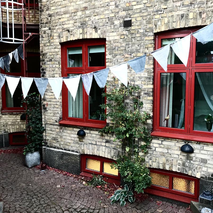 Okens Acomodação com café da manhã Varberg Exterior foto