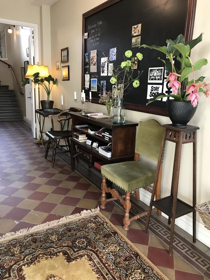 Okens Acomodação com café da manhã Varberg Exterior foto